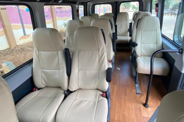 17 Seater Urbania Van in Hyderabad