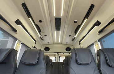 18 Seater Tempo Traveller