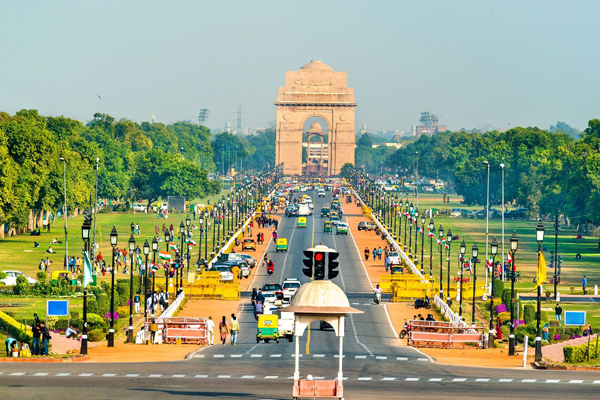 Agra to Delhi Tempo Traveller