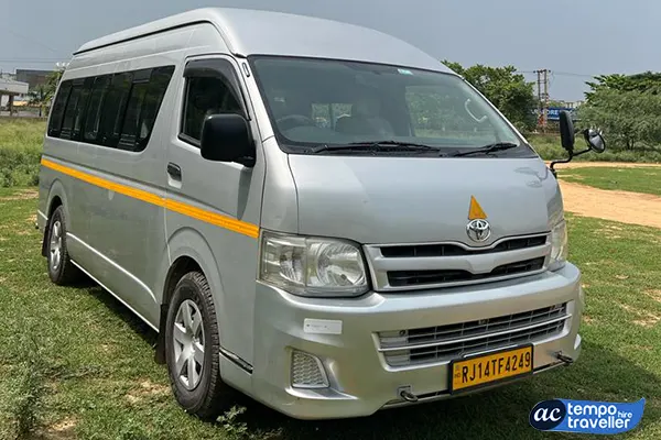 Toyota Hiace Premium Toyota Hiace Premium
