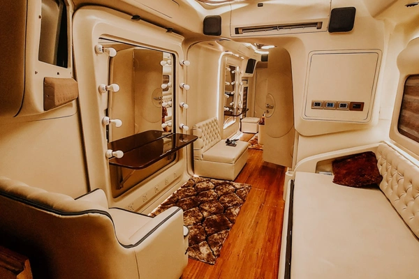 Celebrity Vanity Van Celebrity Vanity Van