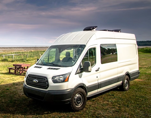 Vanity Van on Rent in Delhi Vanity Van on Rent in Delhi